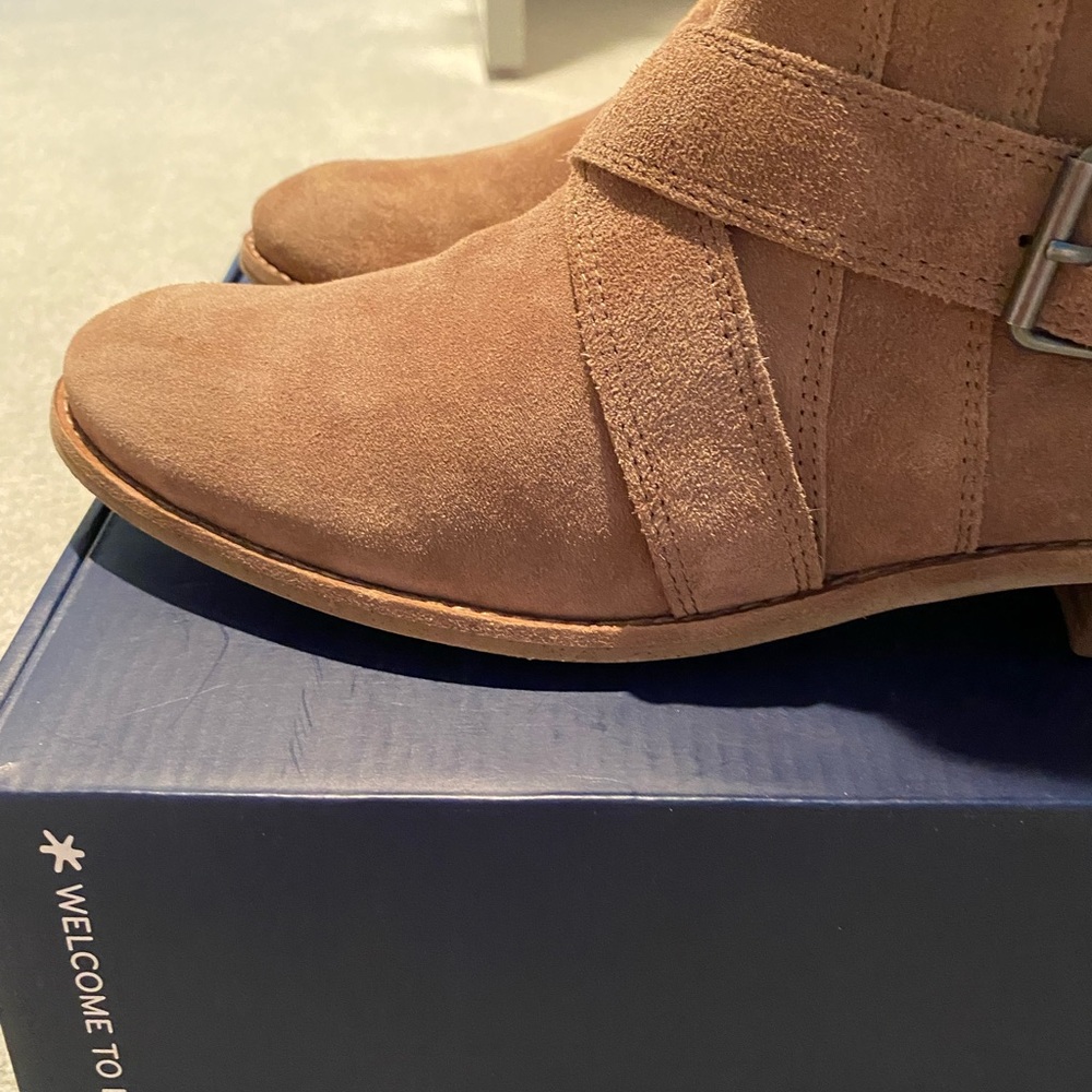 Splendid Suede Caramel Color Ankle Boots - Picture 4 of 9